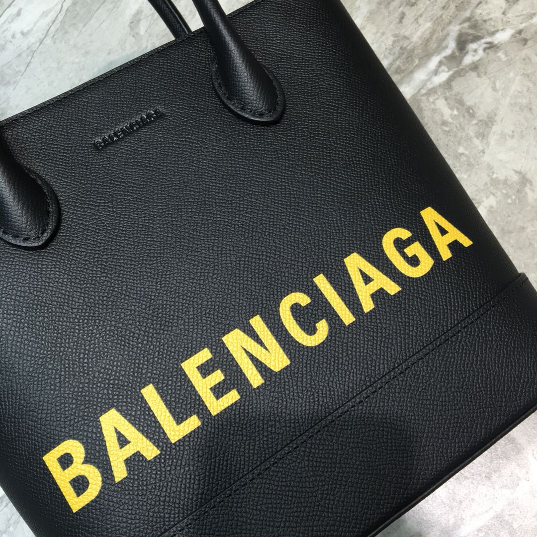 Ba1en*iaga women