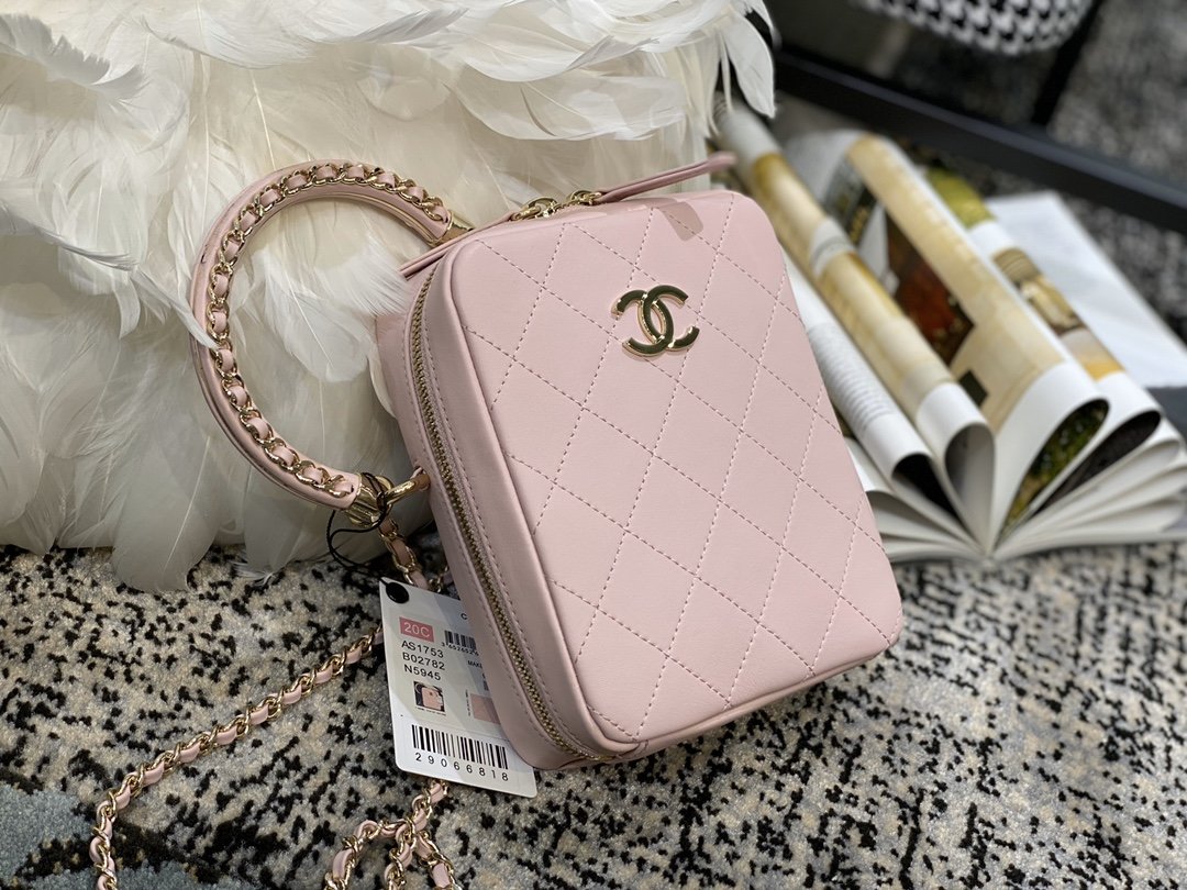 Ch**el vertical camera bag pink as1753 17.5 x 14 x 7 cm