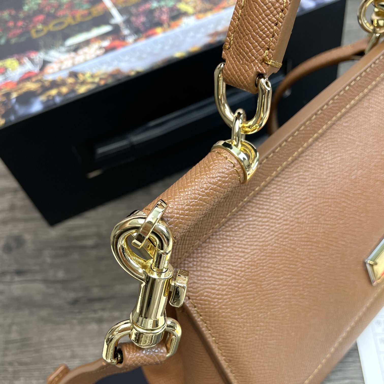 DOLCE&GABBANA SMALL Dauphine Leather Sicily Bag Brown BB4825A1001 20 x 9.5 x 14 cm