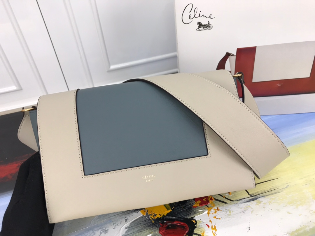 Ce1i*e medium frame bag in shiny smooth calfskin light beige and grey 180263 25 x 17 x 8.5 cm