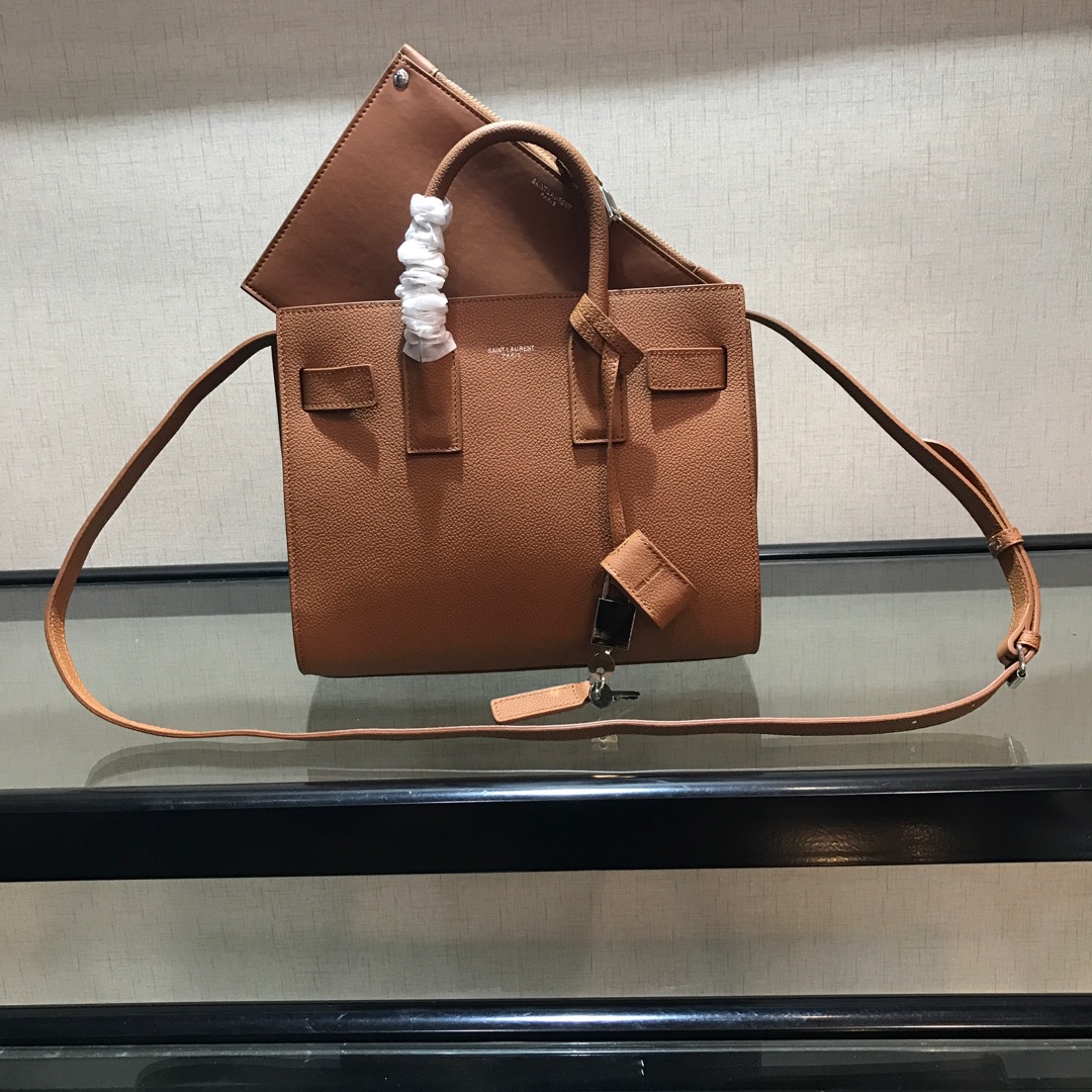 Y51 baby classic sac de jour in grained leather  blrown 421863 26 x 21 x 13 cm