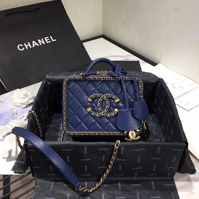 Ch**el small white cc filigree chain around vanity case blue as1785 18 x 14 x 8 cm