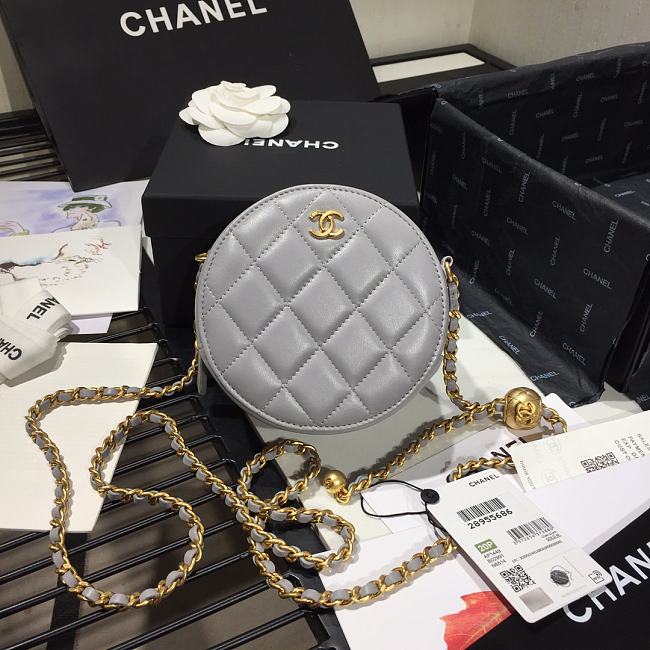 Ch**el quilted pearl crush round bag grey as1449 12 x 12 x 4.5 cm