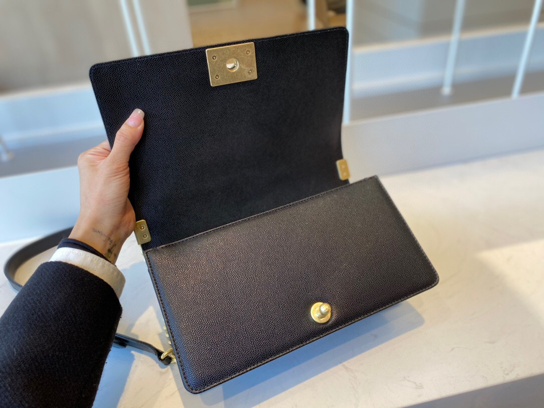 Ch**el boy handbag grained calfskin & ruthenium-golden metal black a67086 25 cm