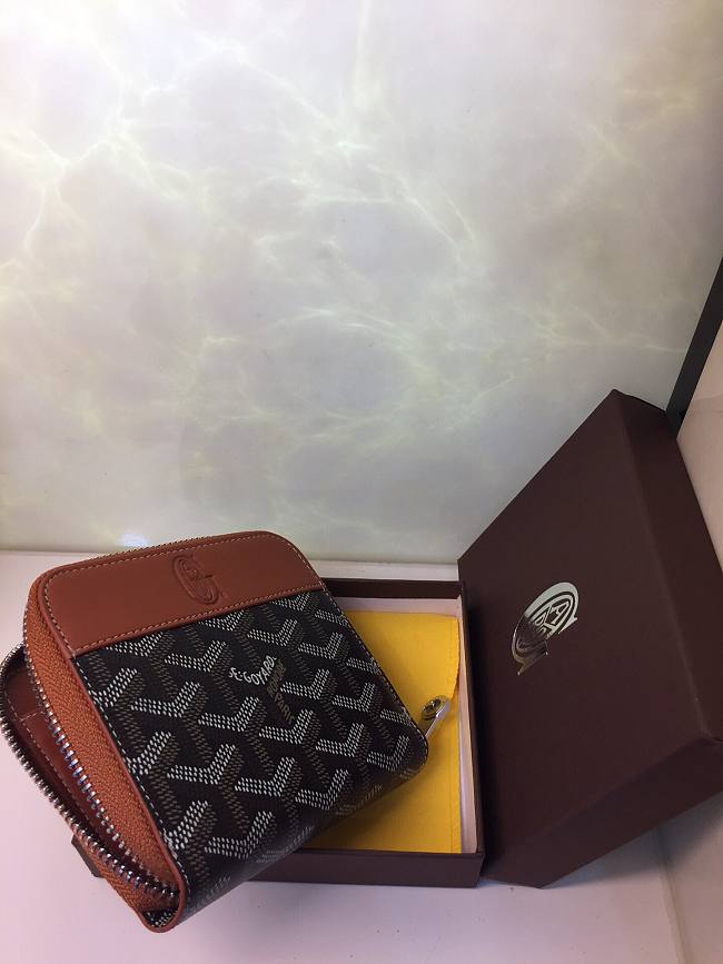 G09ard small chervon zipper wallet black and tan 11 x 10 cm