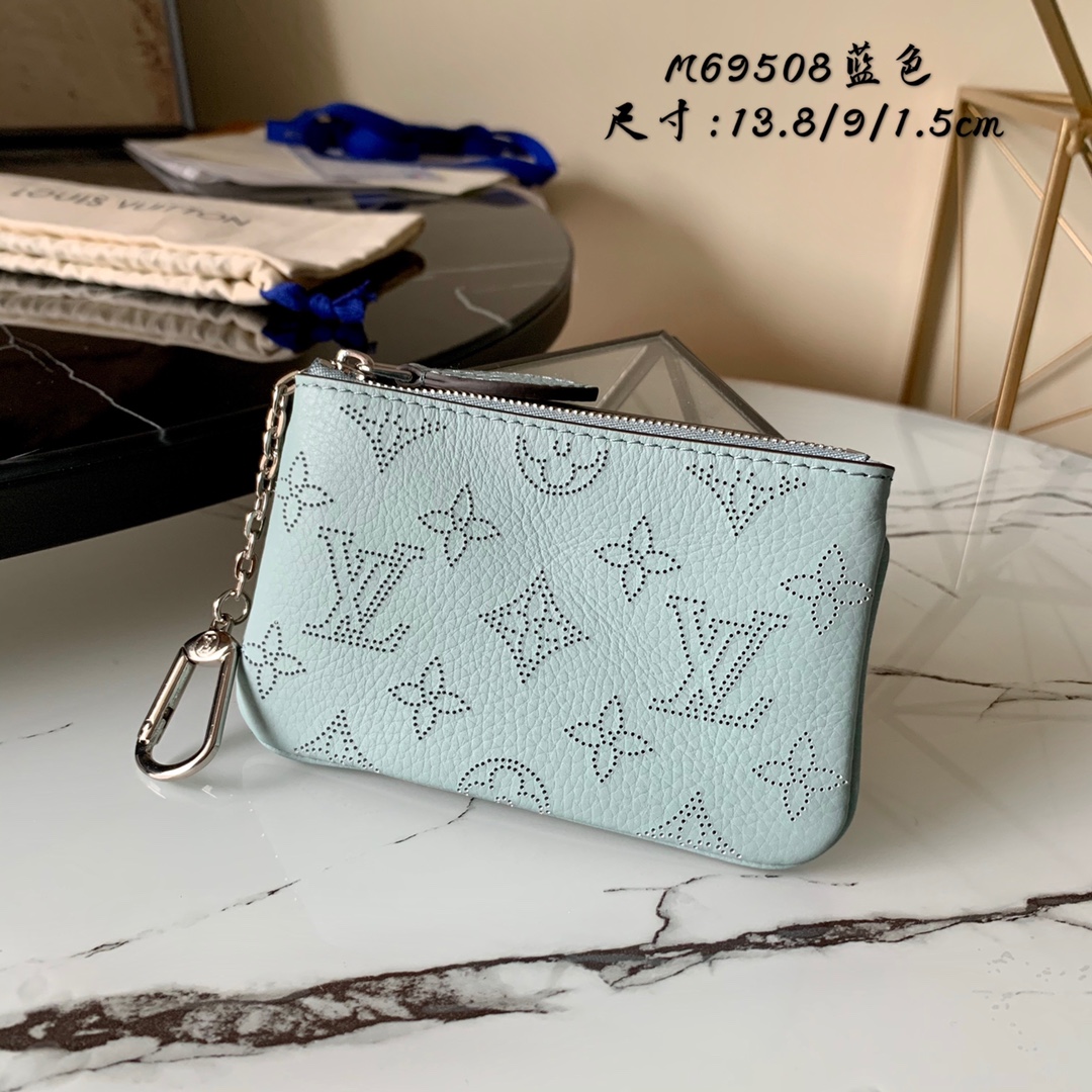 l0vis Vvtt0n key pouch mahina leather monogram pattern vert lagon m80696 13.8 x 9 x 1.5 cm
