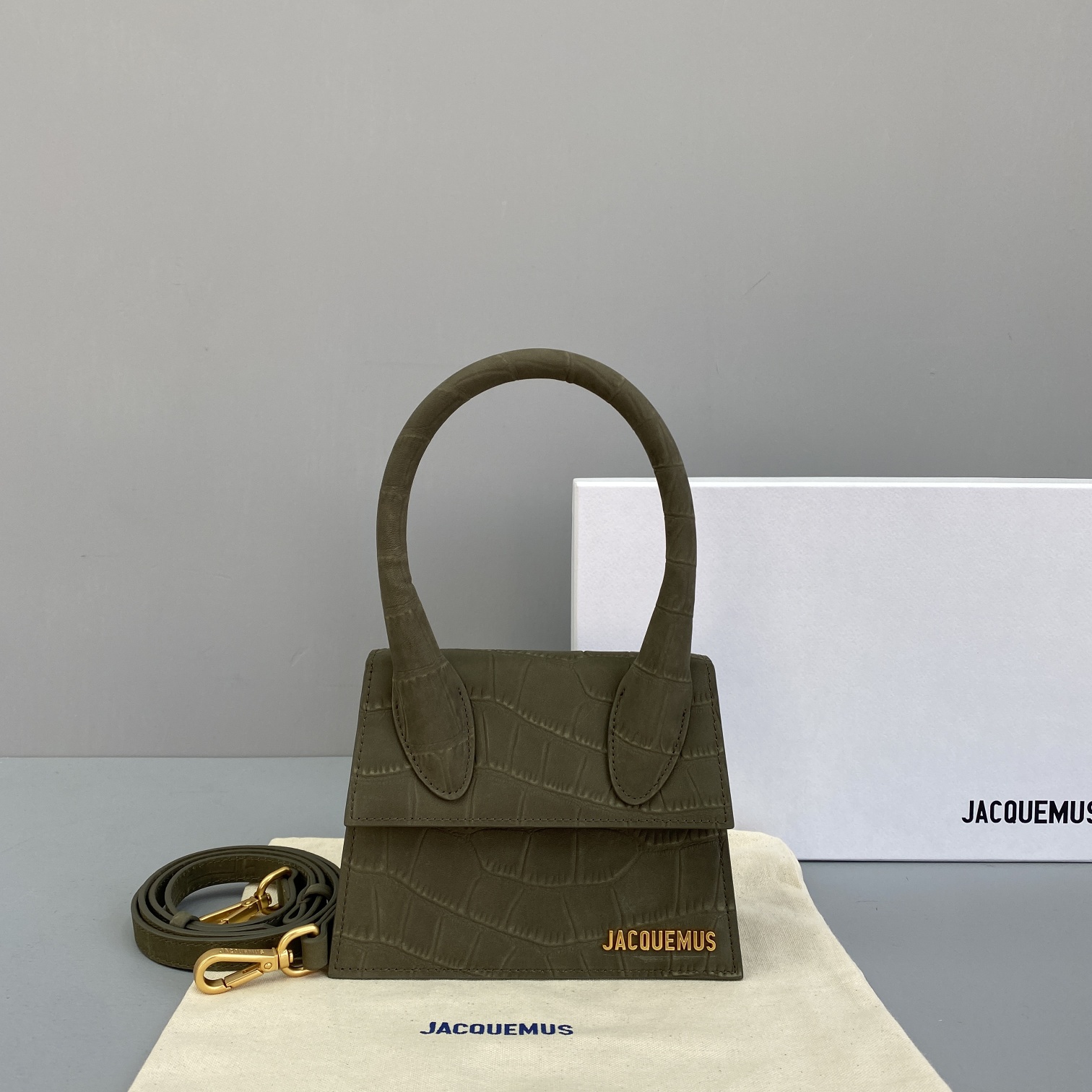 JACQUEMUS SMALL Le Average Chiquito Crocodile Leather Dark Green 213BA02 18 x 15.5 x 8 cm