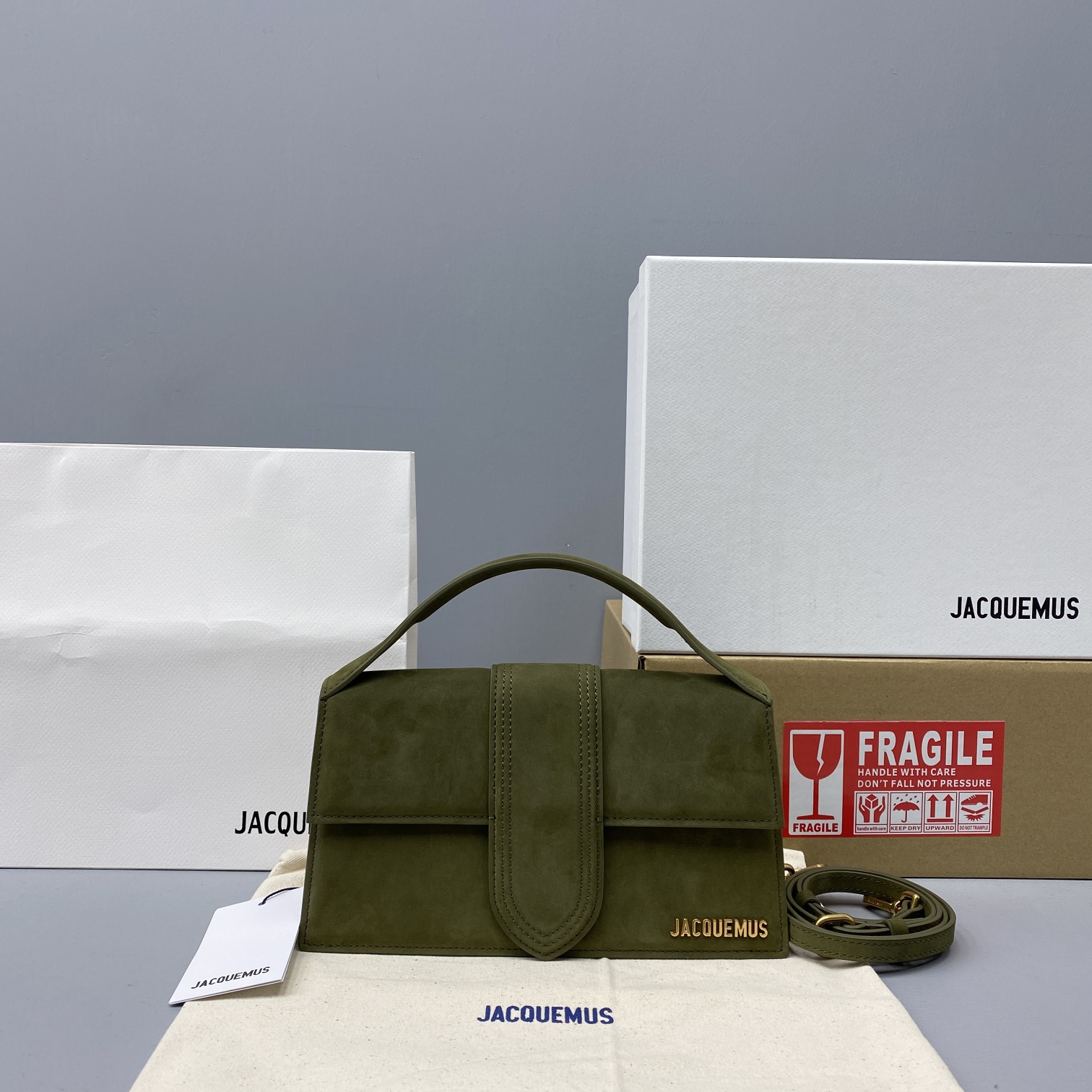 JACQUEMUS Le grand Bambino Velvet Green 213BA07 24 x 13 x 7 cm