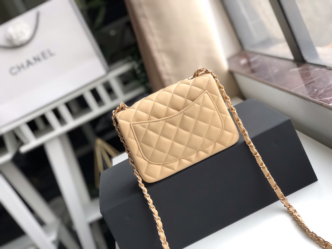 Ch**el mini flap bag lambskin golden metal beige a35200 17cm
