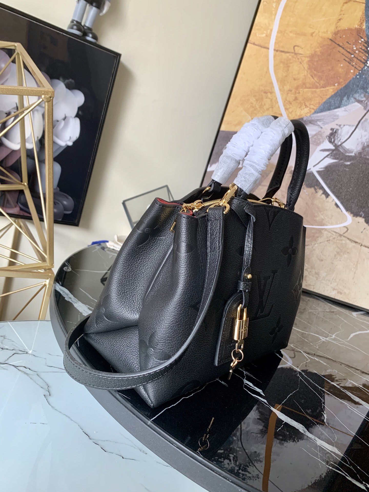 l0vis Vvtt0n petit palais monogram empreinte leather black m58916 29 x 18 x 12.5 cm