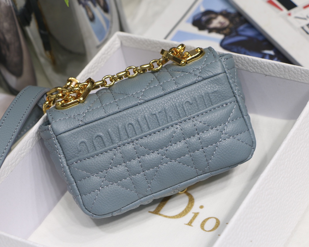 d10r micro caro bag S*pple cannage calfskin cloud blue s2022 13 x 8 x 4 cm