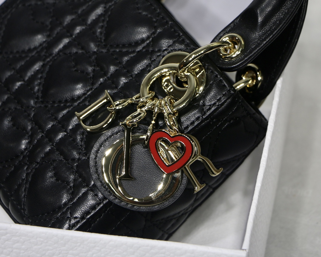 D10r micro lady bag red cannage lambskin black s0856 12cm