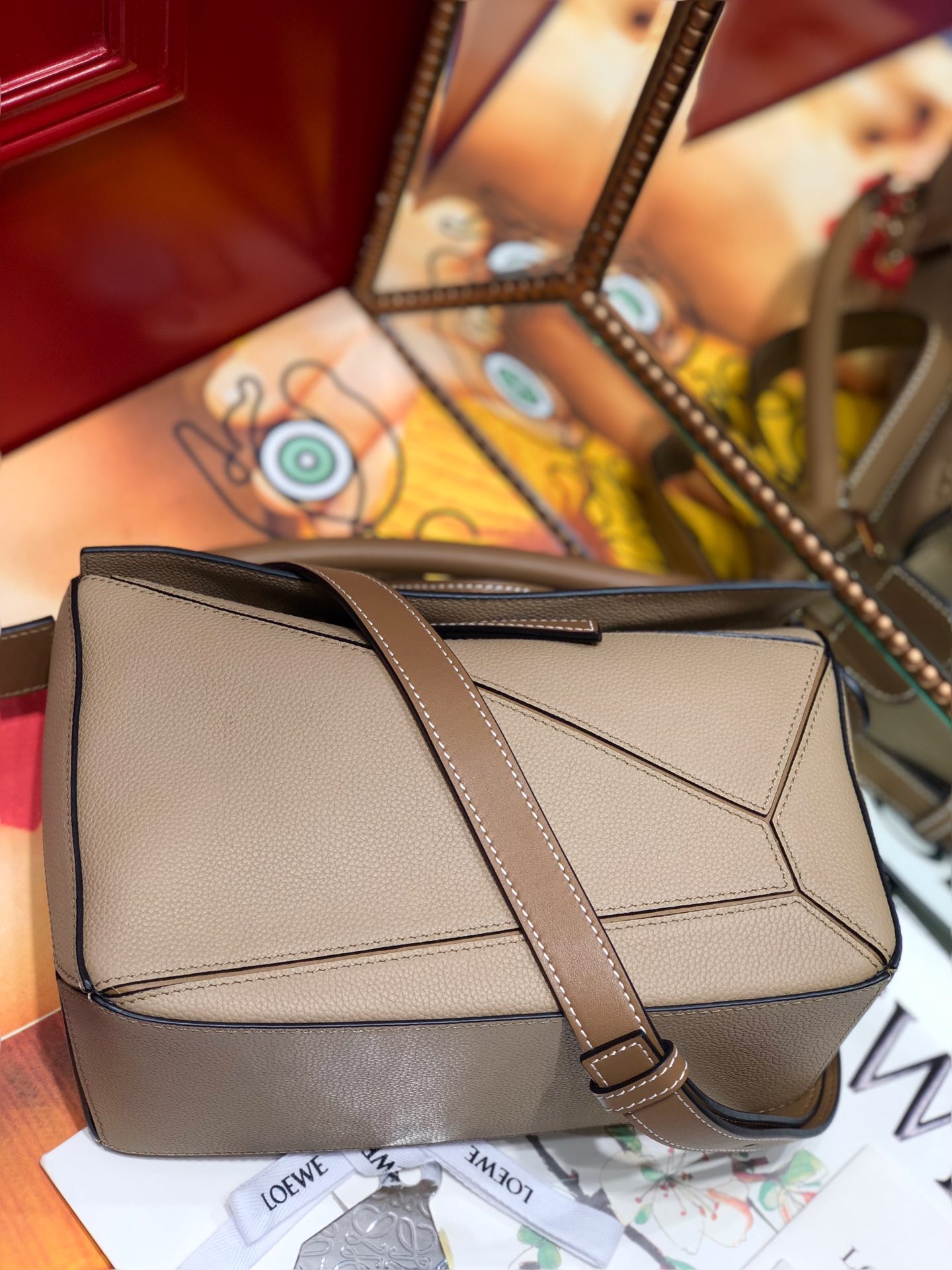 L0ew* small puzzle bag cassic calfskin leather light oat 322.30.s21 24 x 14 x 11 cm