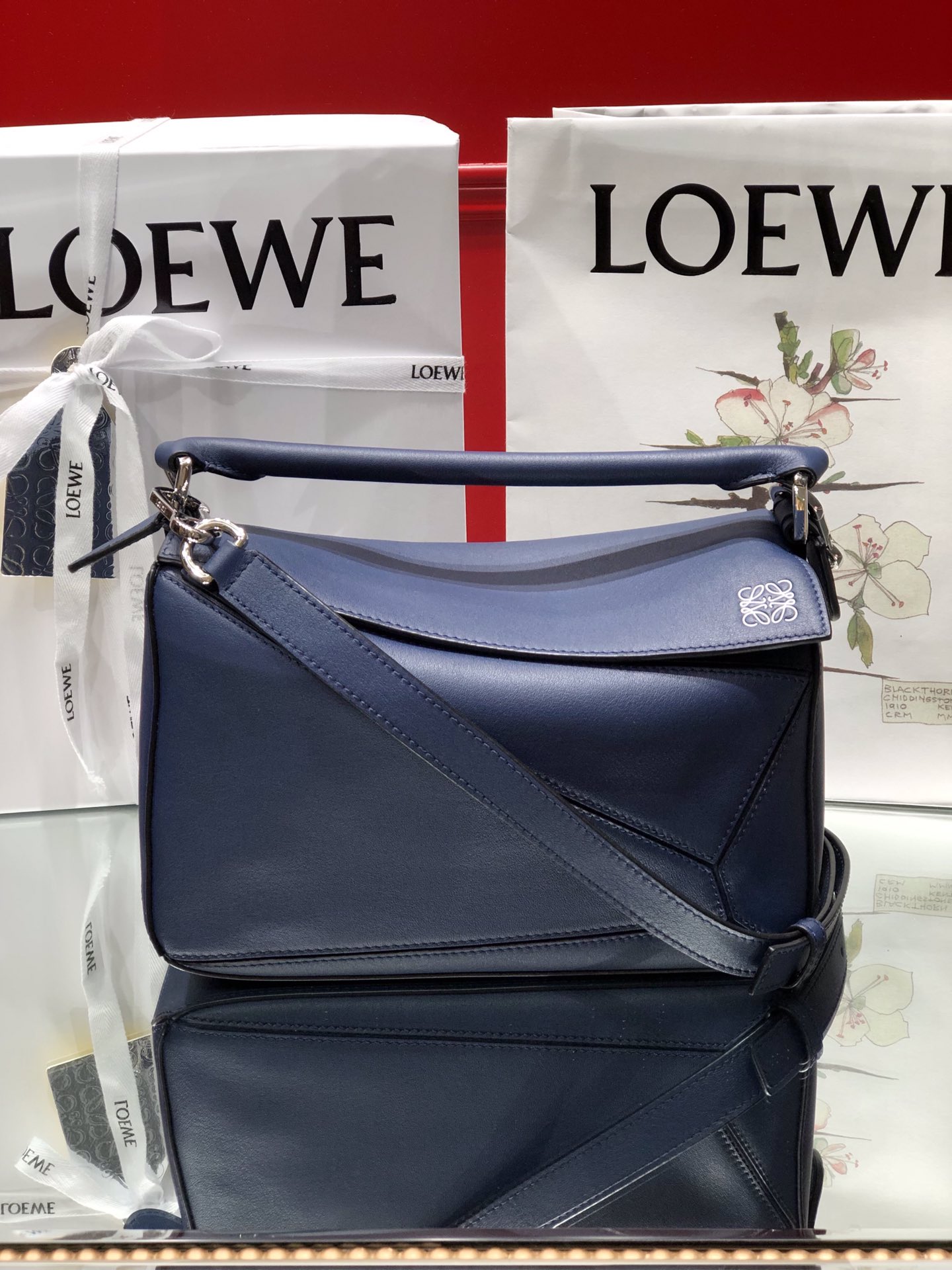 L0ew* small puzzle bag cassic calfskin leather ocean 322.30.s21 24 x 14 x 11 cm