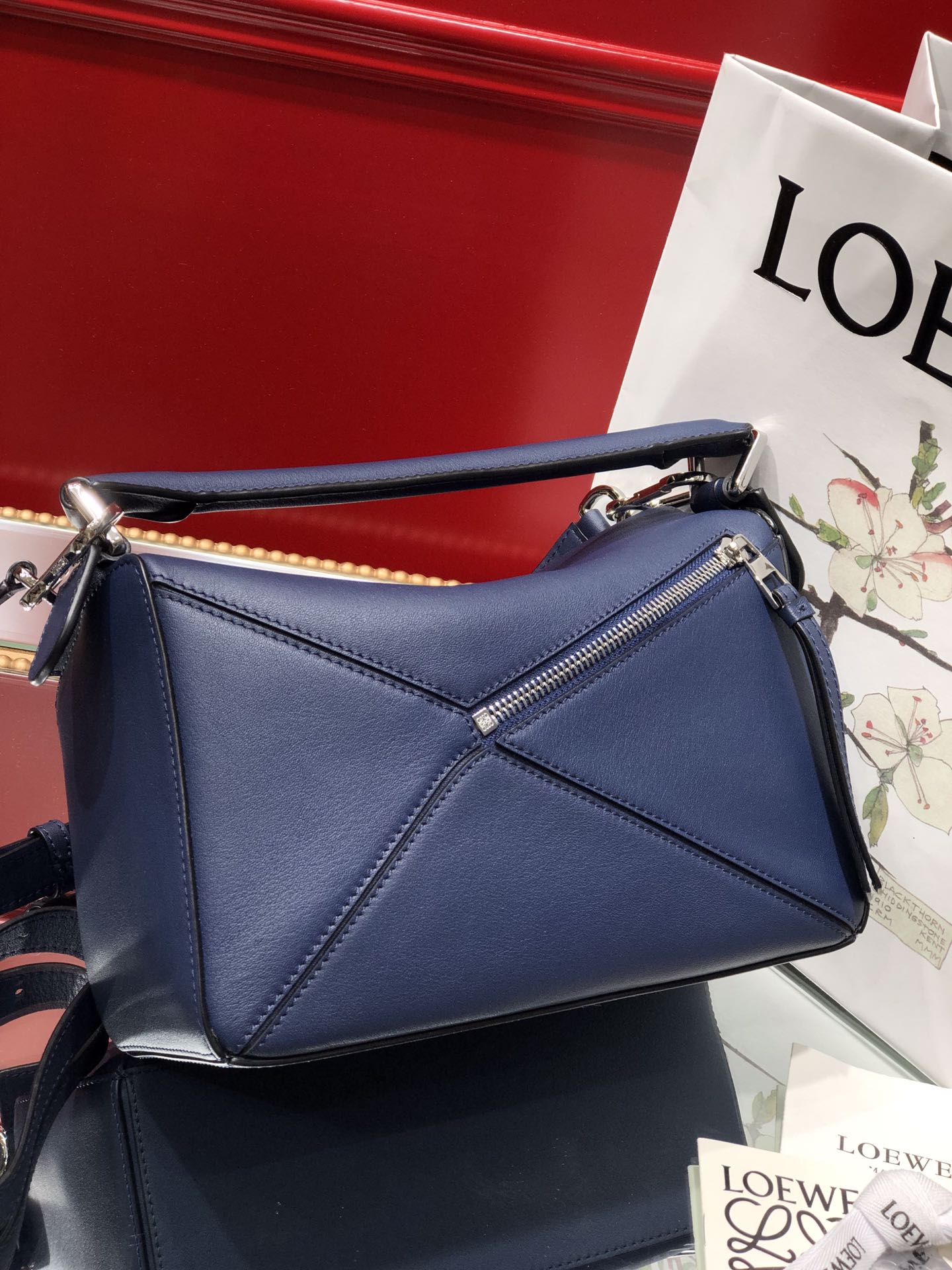 L0ew* small puzzle bag cassic calfskin leather ocean 322.30.s21 24 x 14 x 11 cm