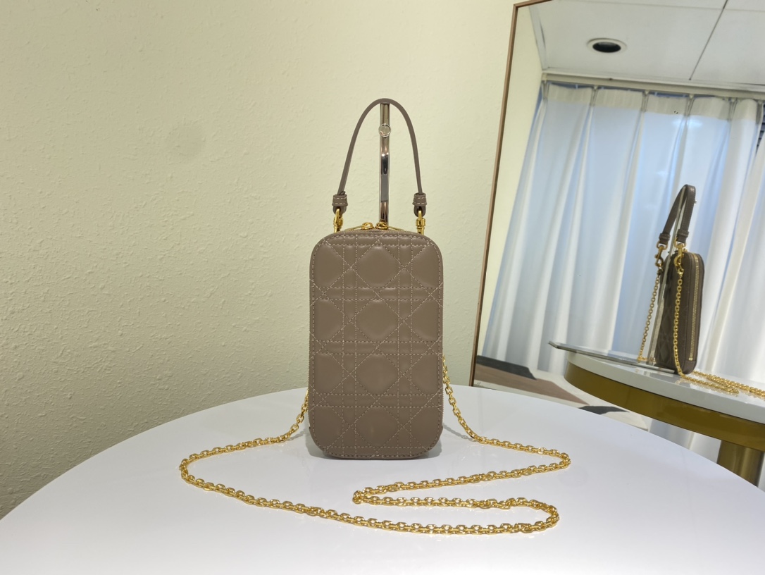 D10r lady D10r phone holder cannage lambskin taupe s0872 18 cm