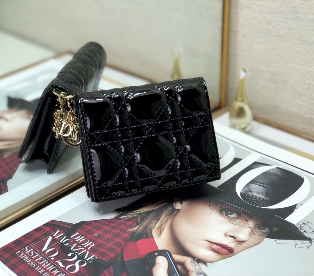D10r small wallet patent cannage calfskin black 11 x 9 cm