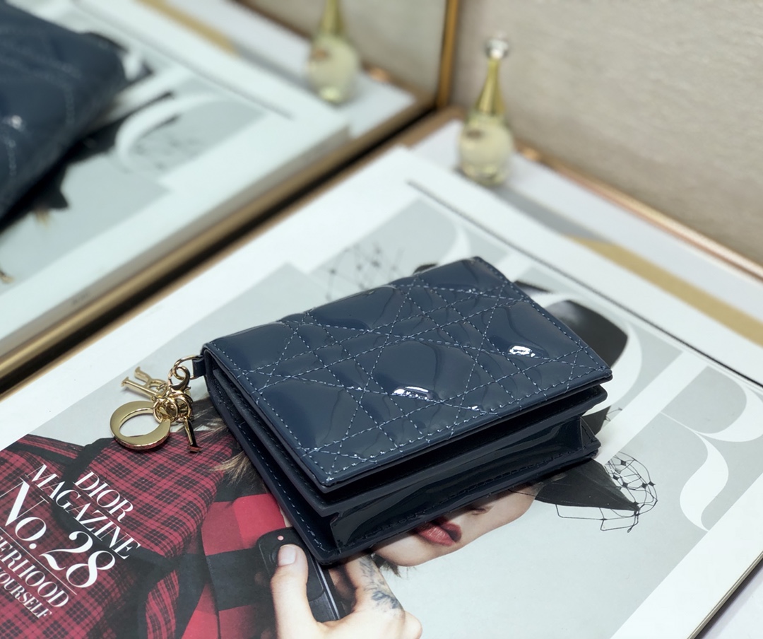D10r small wallet patent cannage calfskin blue 11 x 9 cm