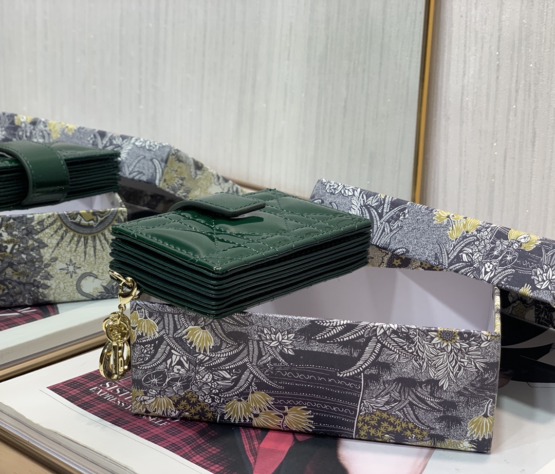 D10r lady D10r 5-gusset card holder patent cannage calfskin green s0074 10.5 cm