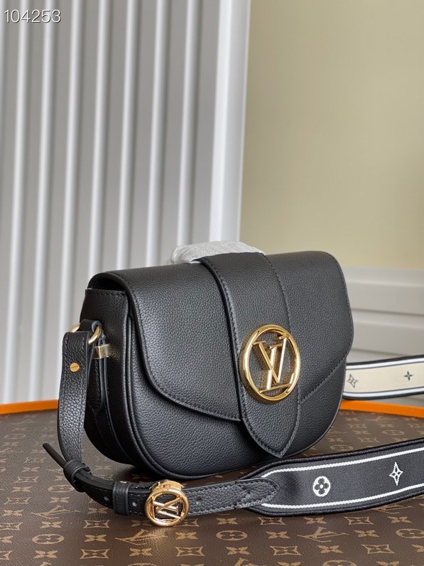 l0vis Vvtt0n lv pont 9 soft mm grained calfskin leather black m58967 25 x 17.5 x 8 cm