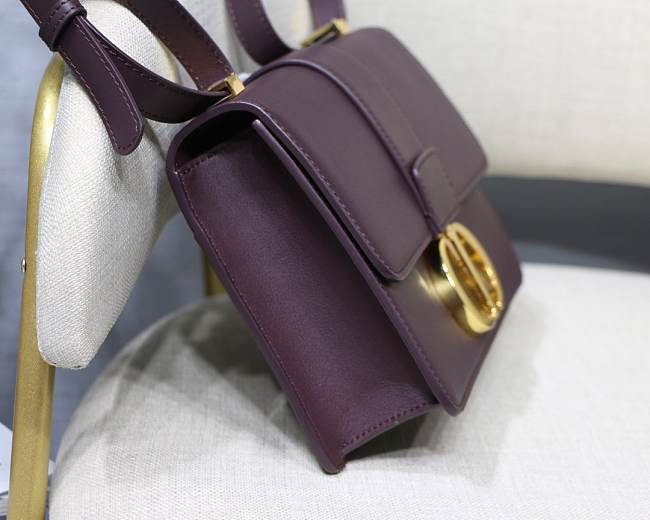 D10r 30 montaigne m9030 in dark purple