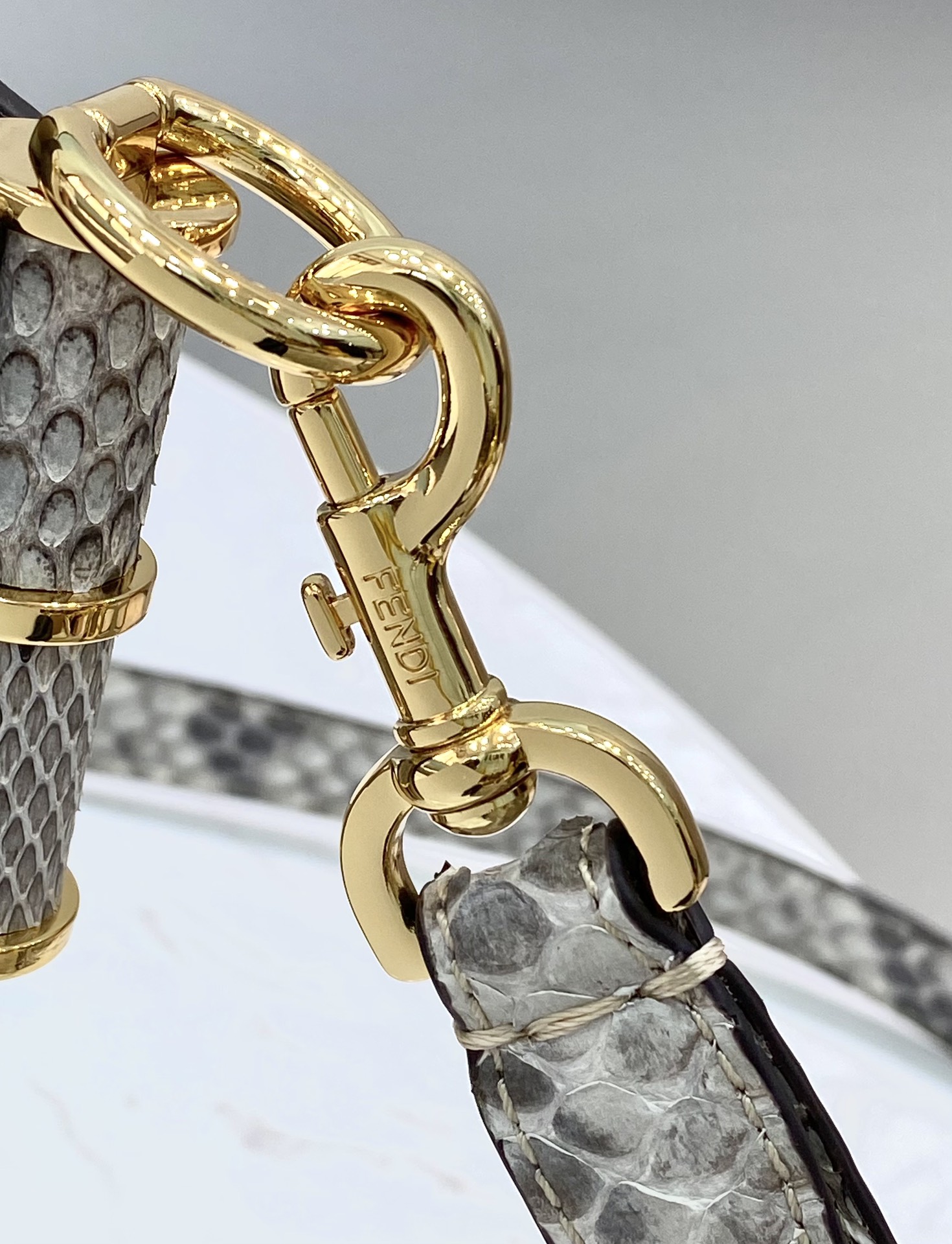 F**di touch leather bag white and python 8bt349 26.5 x 10 x 19 cm