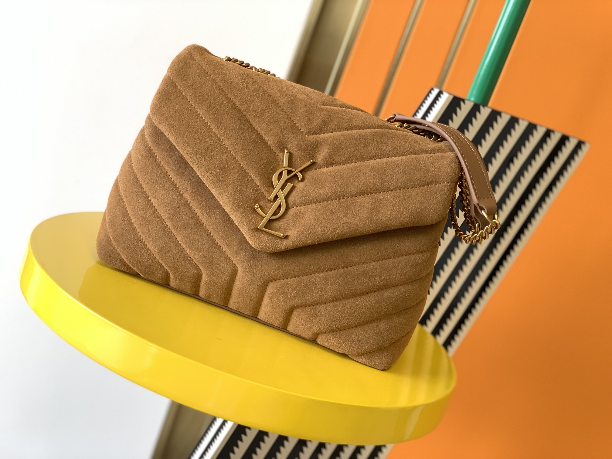 Y51 loulou small bag in y-quilted suede cinnamon 4946991 25 x 17 x 9 cm