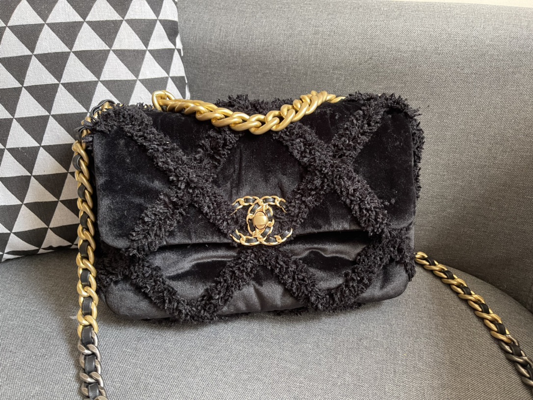 Ch**el 19 large cotton canvas calfskin flap bag black 30 cm