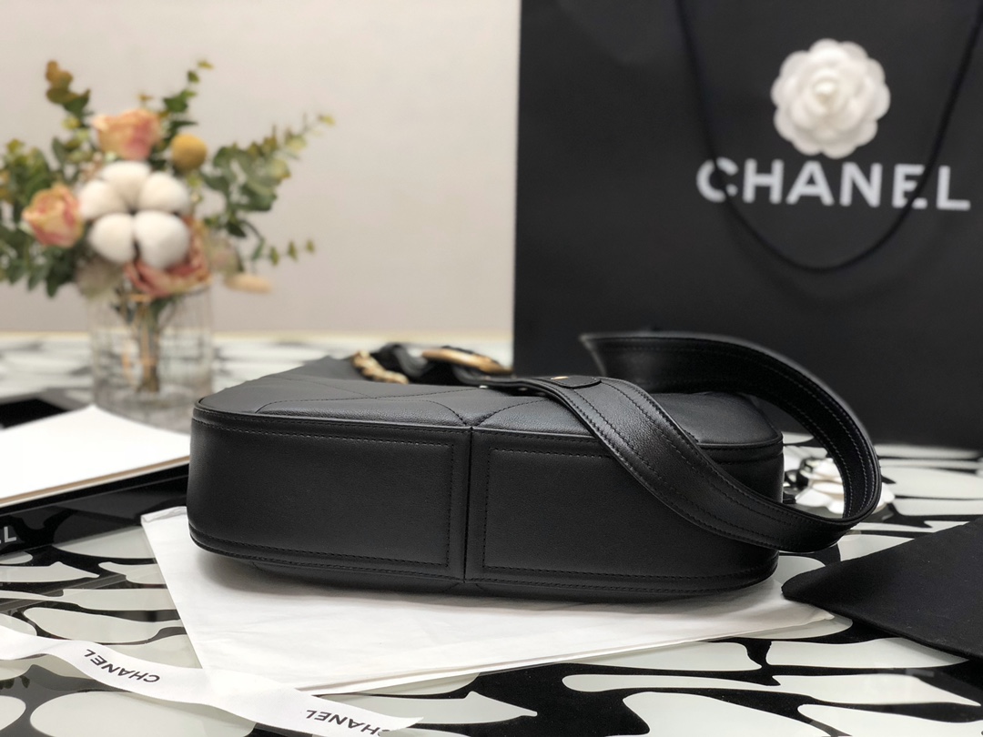 Ch**el calfskin hobo bag black as2844 29cm