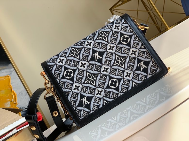 l0vis Vvtt0n since 1854 dauphine mm monogram flowers gray m57211 25 x 17 x 10.5 cm