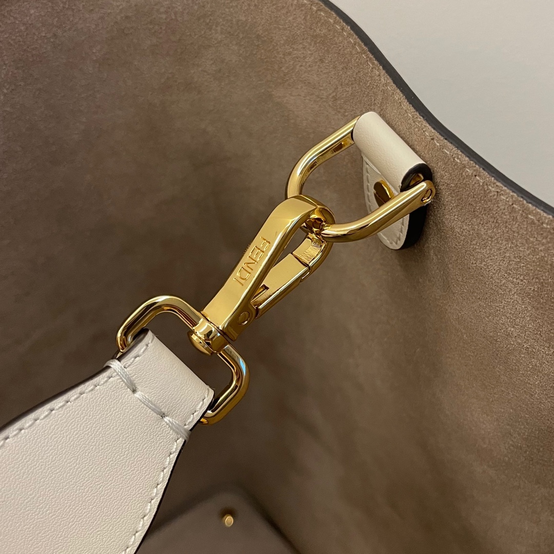 F**di medium way leather shoulder bag white 8bh391 40x18x30cm