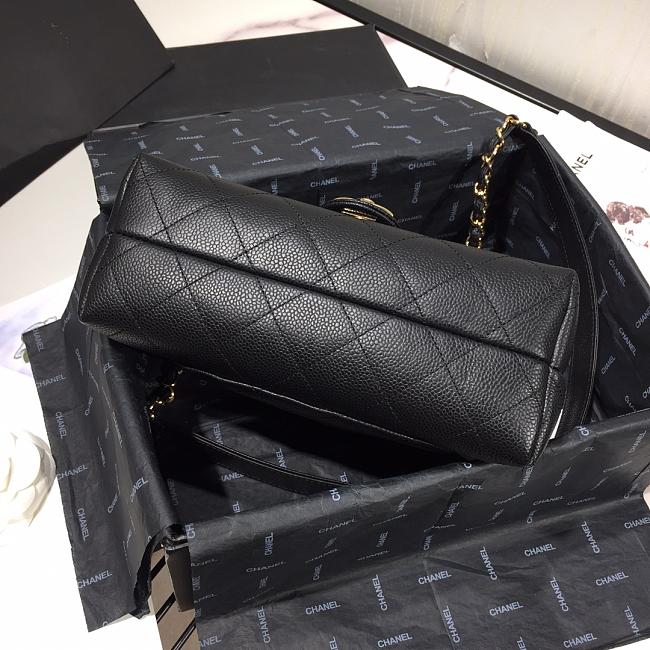 Ch**el small grained calfskin flap bag black as1459 16 x 23 x 9 cm