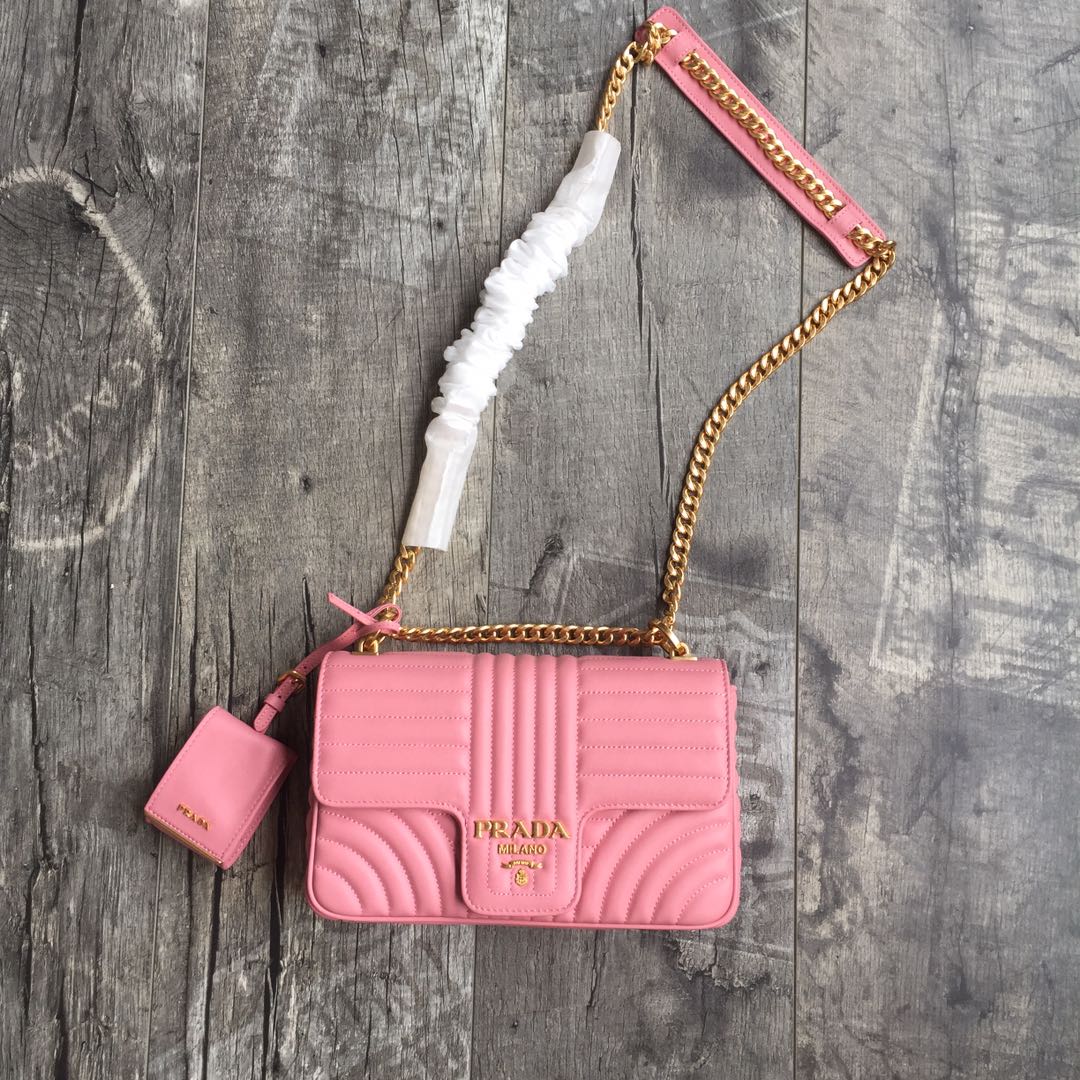 Pra*a medium leather diagramme bag pink 1bd108 24 x 14 x 6 cm