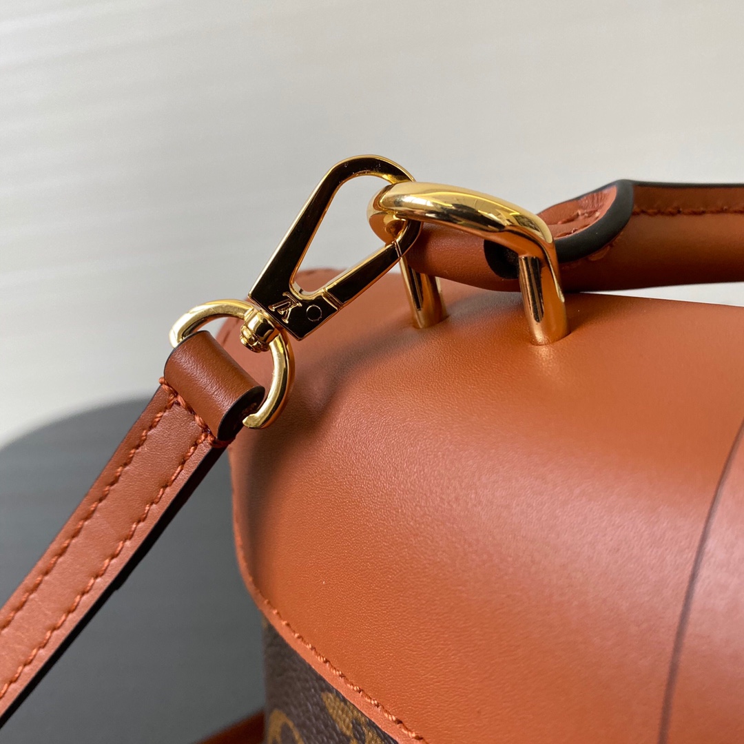 l0vis Vvtt0n locky bb bag monogram canvas caramel m44654 20 x 16 x 7.5 cm