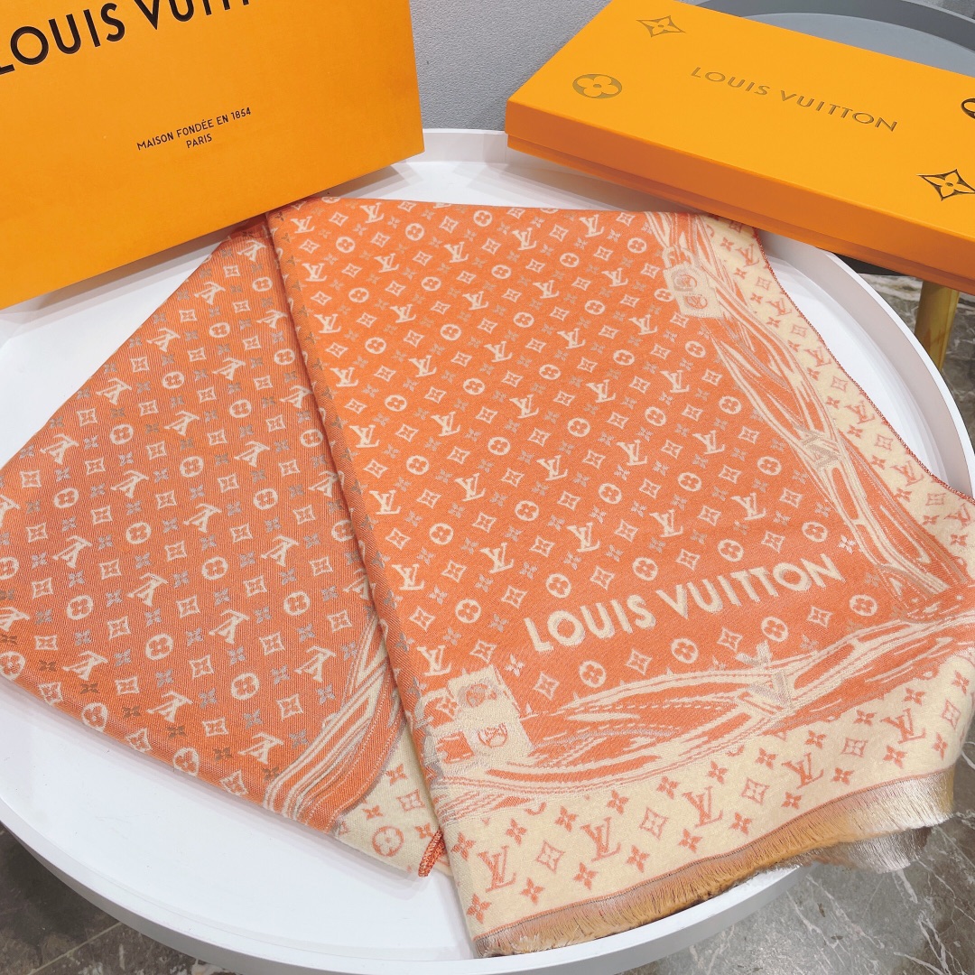 l0vis Vvtt0n scarf 01