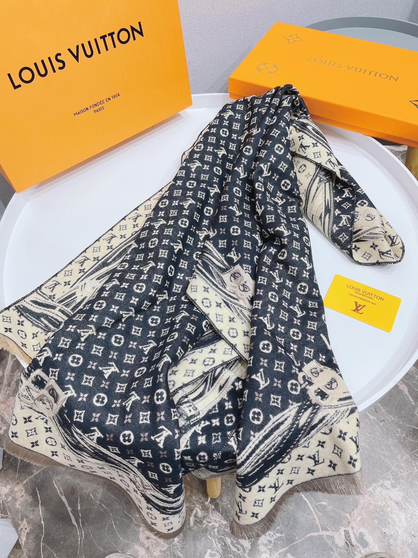 l0vis Vvtt0n scarf 02