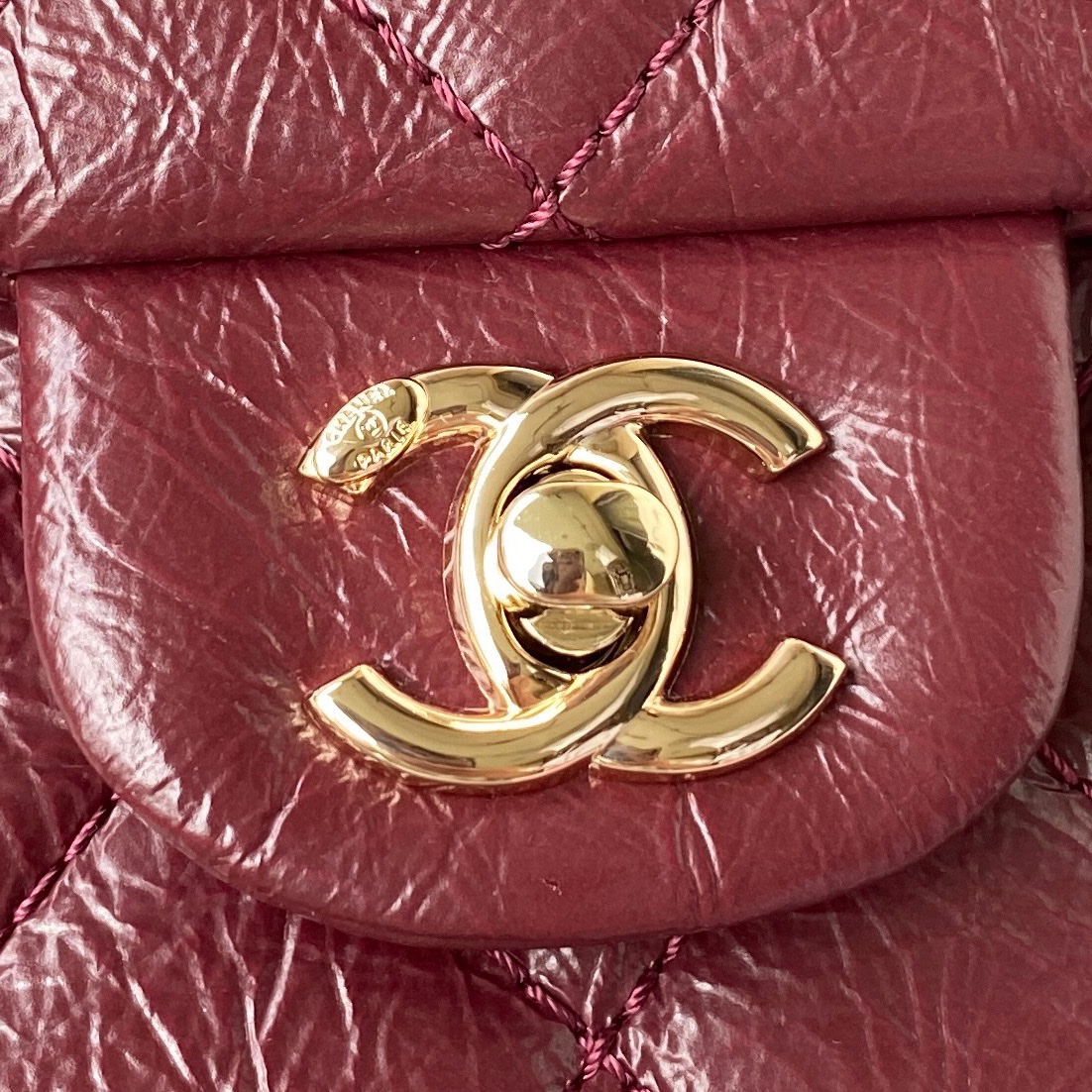 Ch**el mini flap bag with top handle crumpled leather red as2892 20 x 15 x 6.5 cm