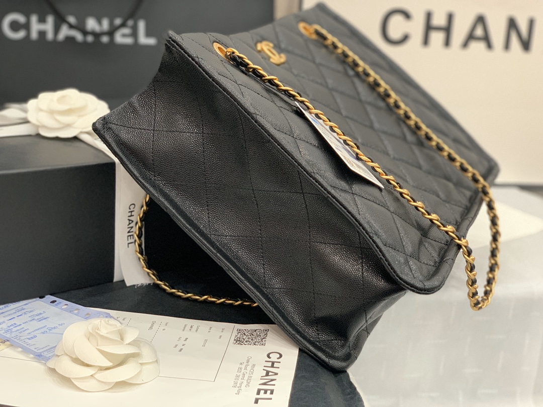 Ch**el large shopping bag grained leather black as2360 23 x 35.5 x 9.5 cm