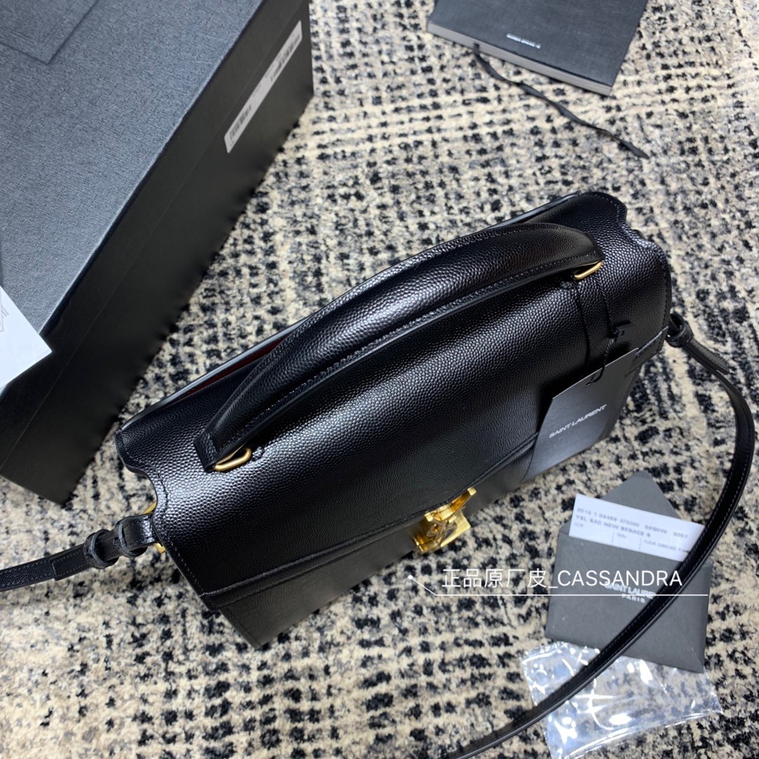 Y51 cassandra medium top handle bag grained leather black 623931 24.5 x 20 x 11.5 cm