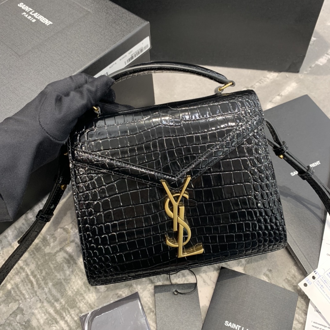 Y51 cassandra mini top handle bag crocodile leather black 623930 20 x 16 x 7.5 cm