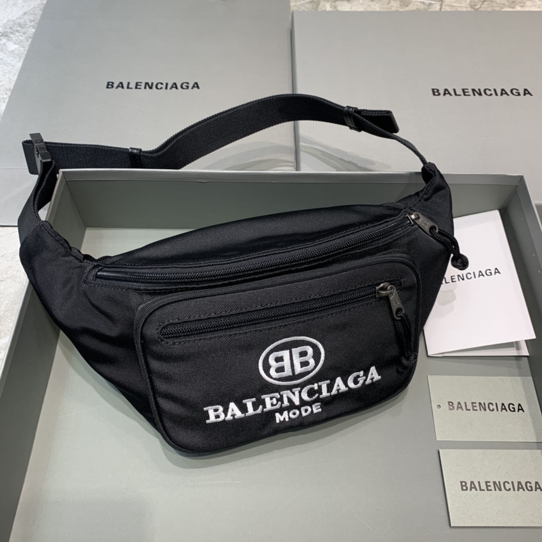 Ba1en*iaga canvas chest bag waist bagwhite 31cm 06