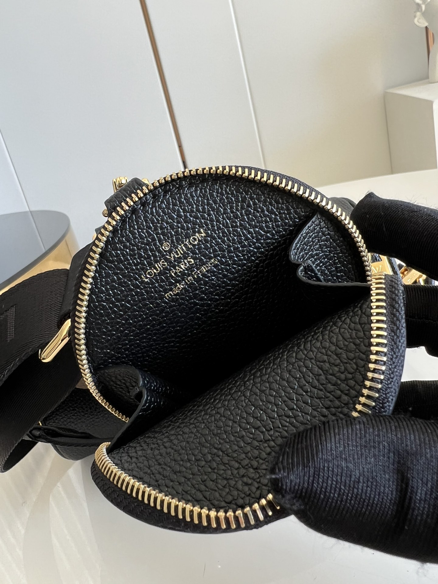 l0vis Vvtt0n papillon bb monogram empreinte leather m45568 20 cm