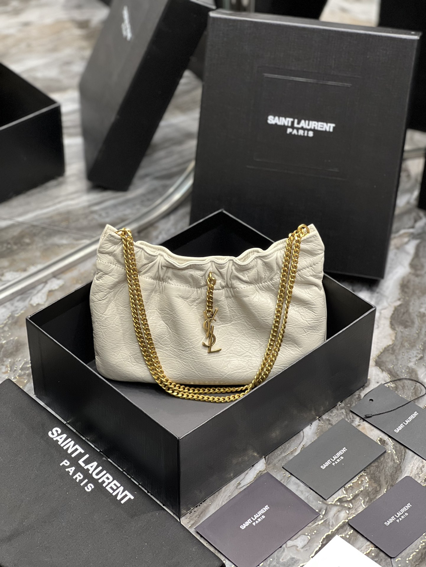 Y51 mini leather shoulder white bag 681632 24cm