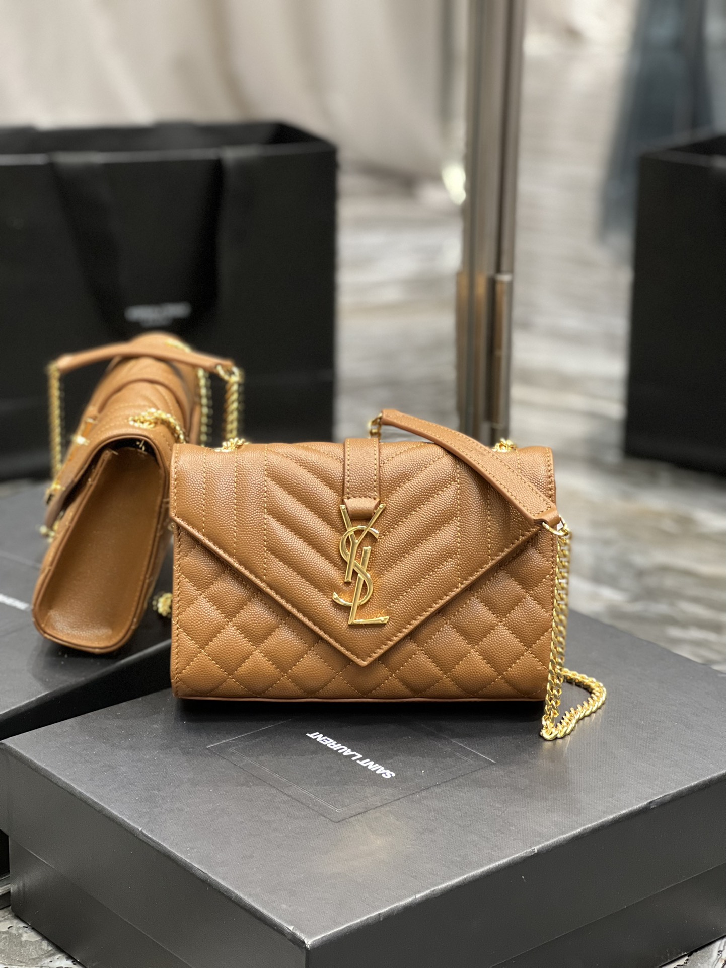 Y51 envelope bag 01 31cm