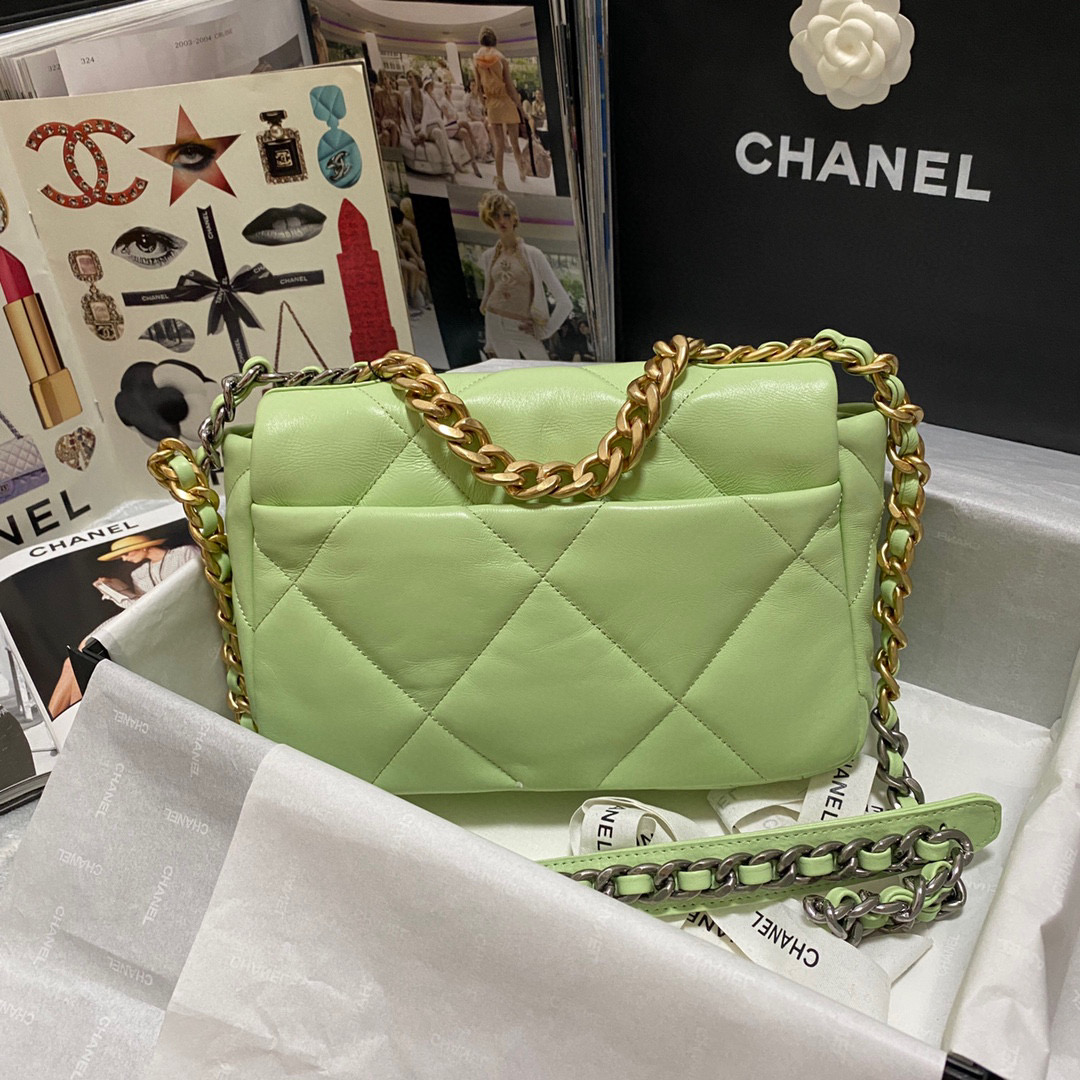 Ch**el 19 calfskin in green-26×16×9cm