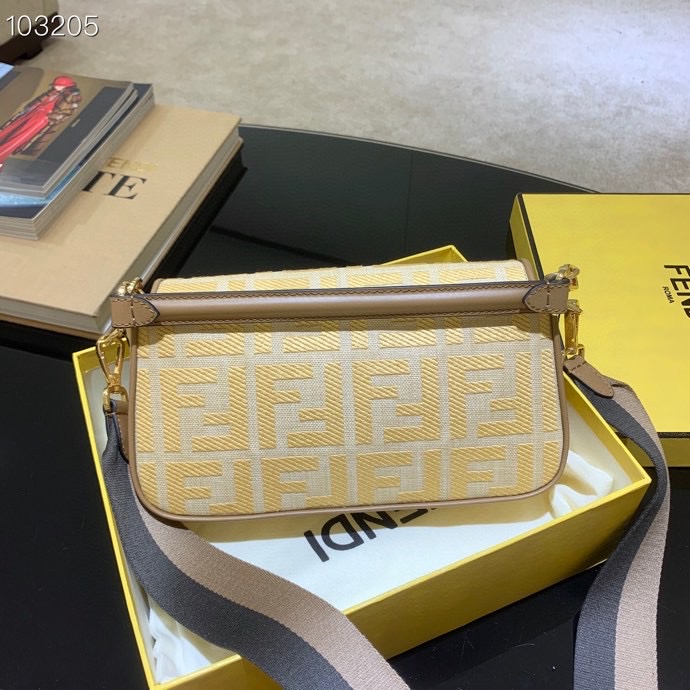 F**di baguette logo bag mm 83329b45 26cm