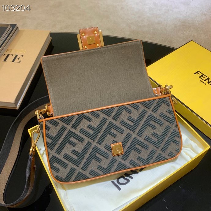 F**di baguette logo bag mm 83325419 26cm