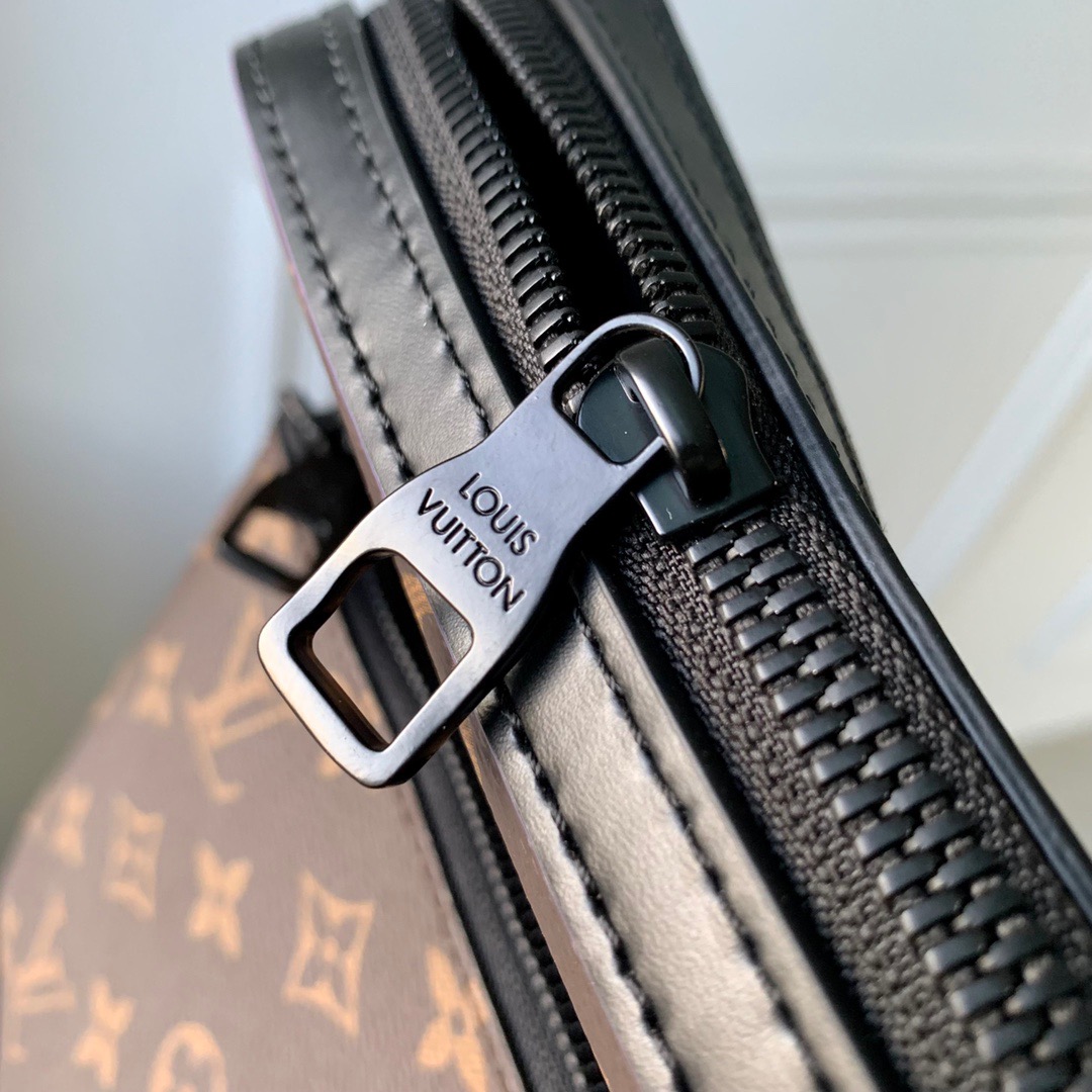 LV trio bag Material Canvas M46266