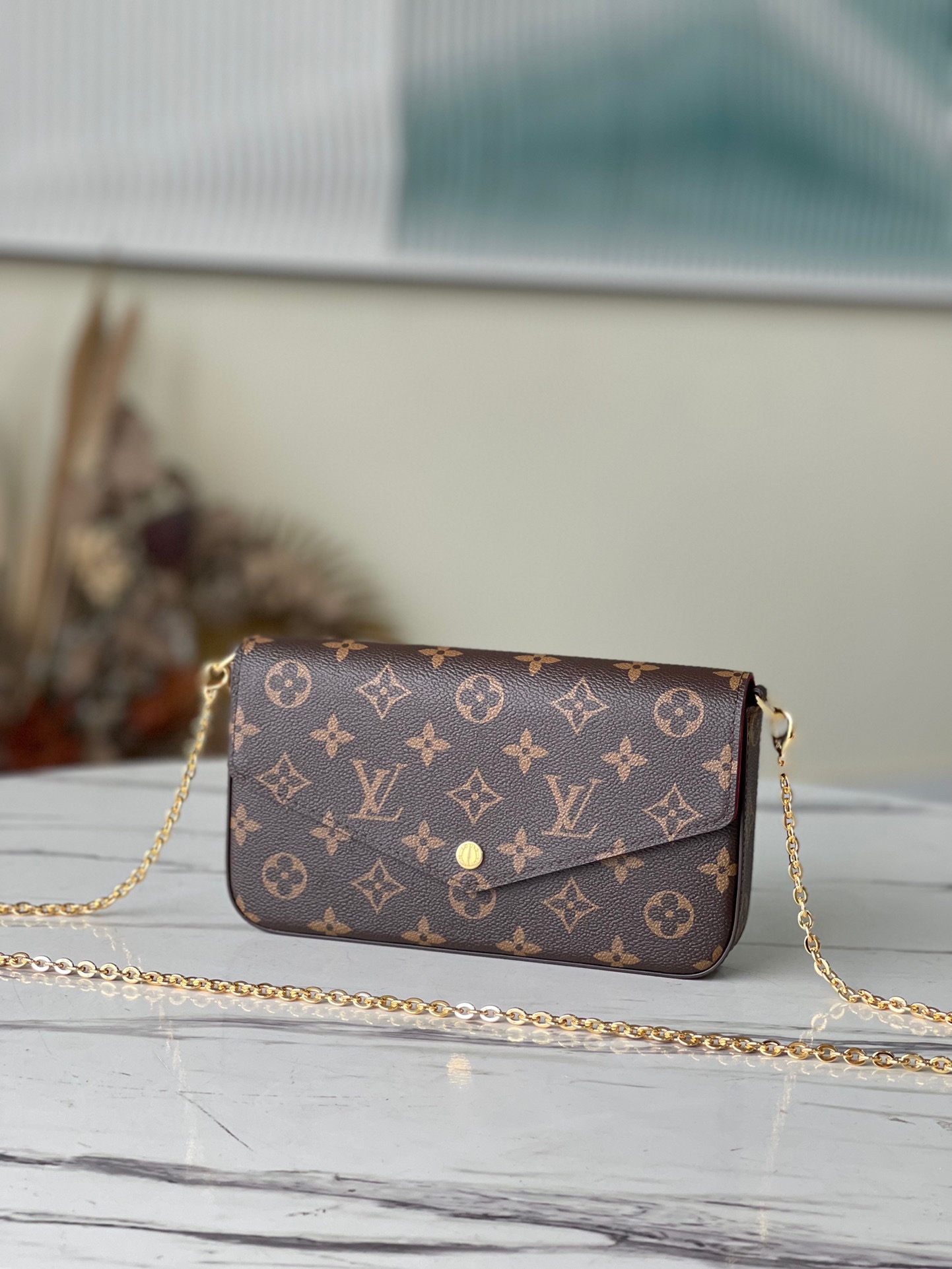 LV POCHETTE FELICIE M61276 - 21 x 12 x 3 cm