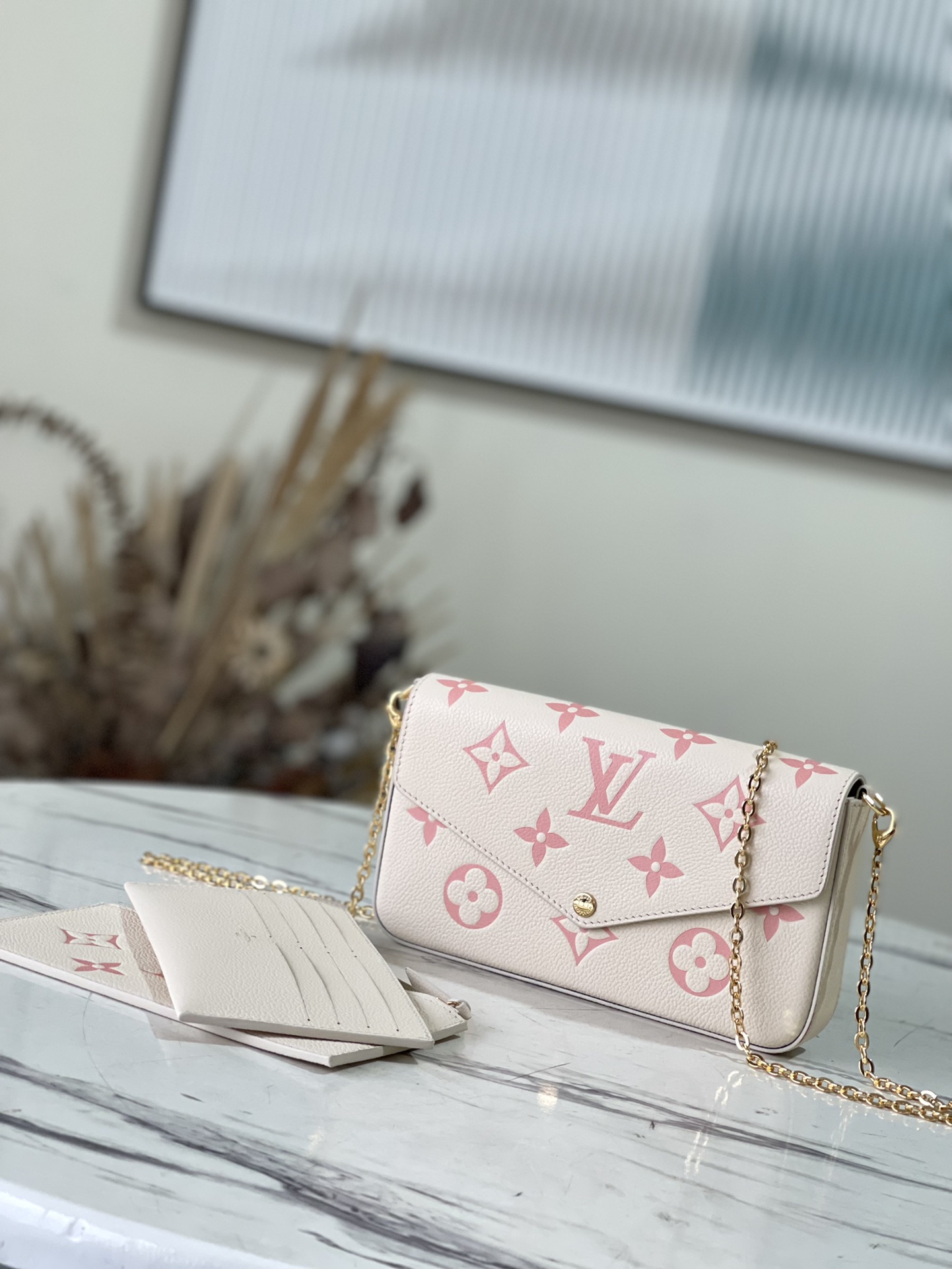 LV POCHETTE FELICIE White M61276 - 21 x 12 x 3 cm